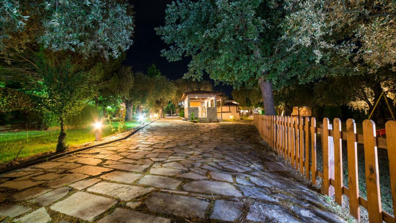 Апарт отель Aneton Хриси-Амудия Экстерьер фото